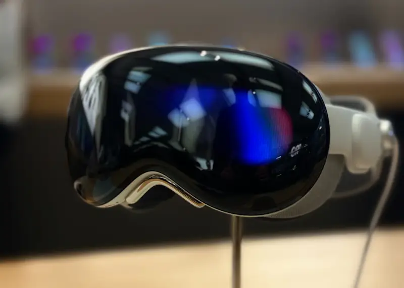 Apple Vision Pro Denen O 'gözlük' Gerçekten Geleceğin Kapısını Mı Aralıyor?